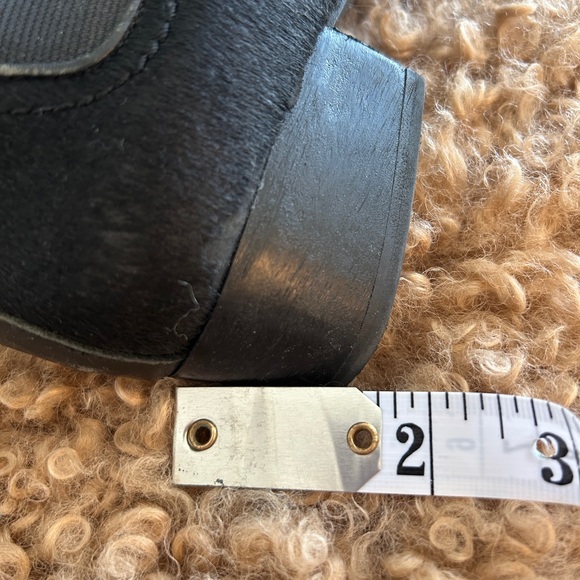 Wishbone Collection: Black Ankle Boots, Size: 7.5 - Picture 7 of 13